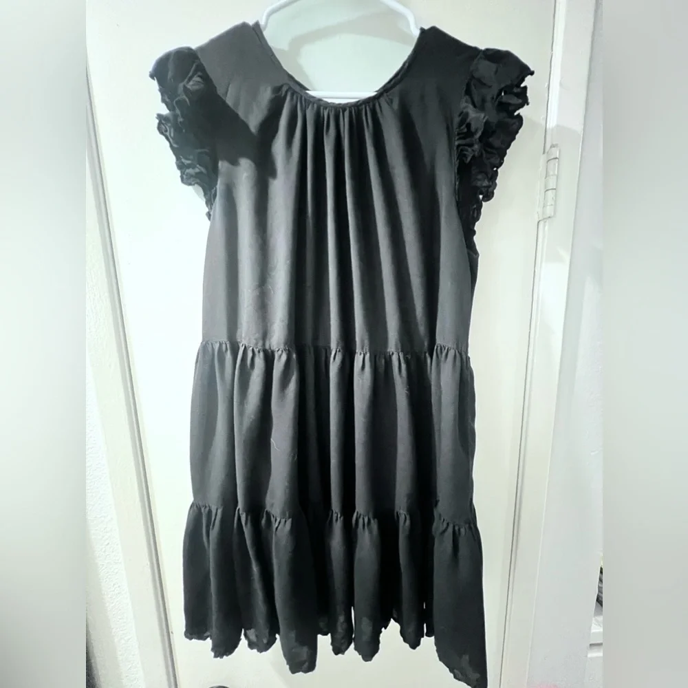 Wilfred Women’s Black dress Small EUC Short Style - Picture 3 of 5